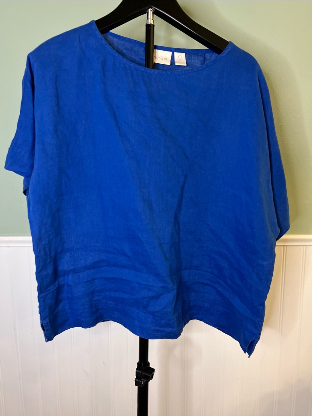 Chico's Vibrant Royal Blue Linen Top. Chico’s Size 0 = Size S